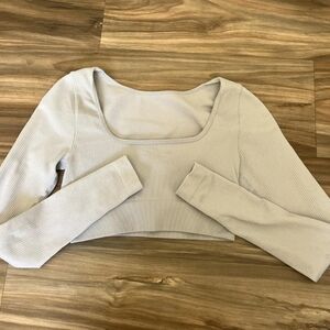 Cropped Ribbed Long-Sleeve Top - Light Gray